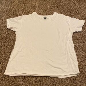 4 items for $10❄️ White Wild Fable T-shirt